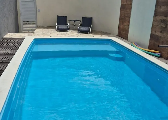 Peruibe: Casa Em Condominio C/ Piscina