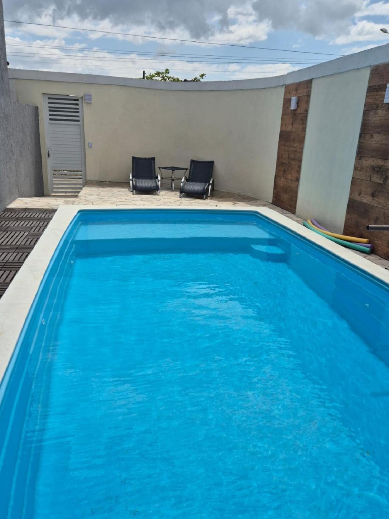 Peruibe: Casa Em C/ Piscina * Peruibe