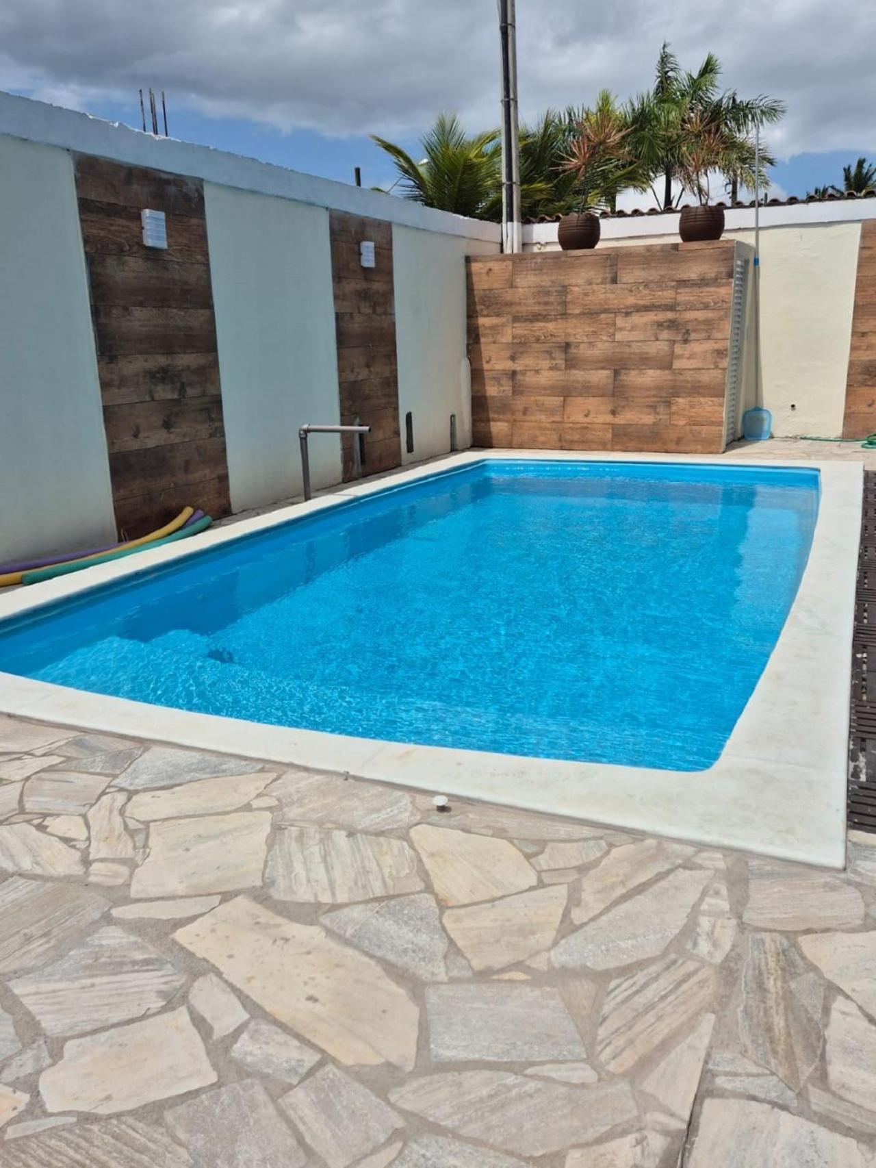 Peruibe: Casa Em C/ Piscina * Peruibe